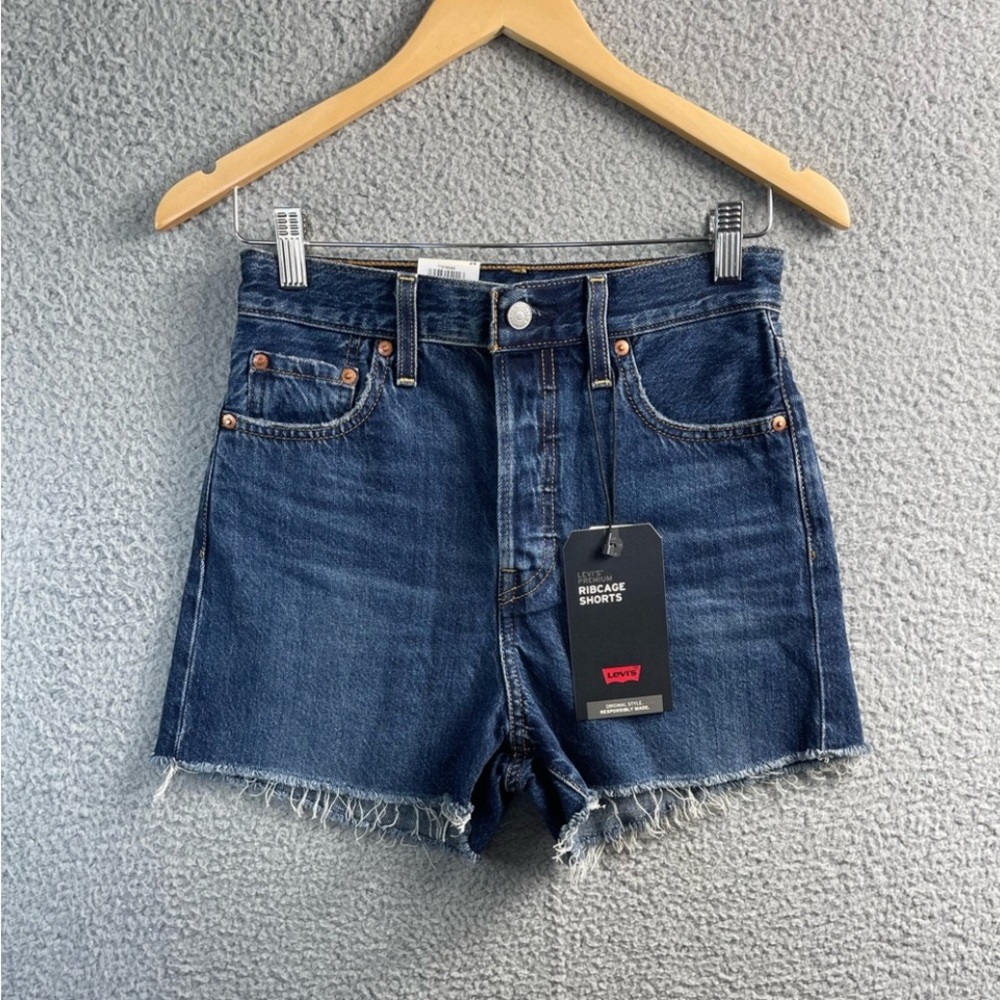 NEW 2022 LEVI'S PREMIUM $80 WOMENS RIBCAGE SUPER HIGH RISE BLUE JEAN SHORTS 26